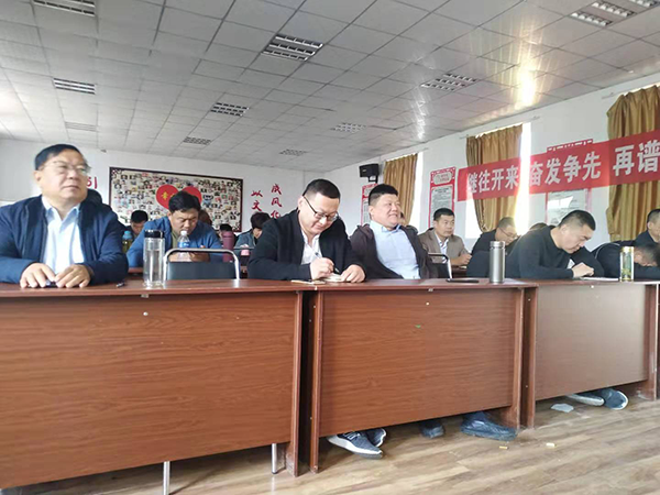 百煉成鋼、眾志成城—匯豐銷(xiāo)售精英國慶大練兵